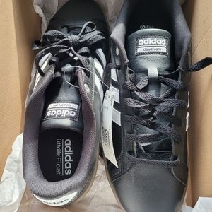Men's Adidas CF Advantage shoe